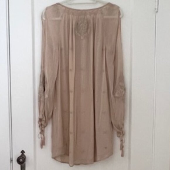 New, Gorgeous, Embroidered and Beaded Haute Hippie Mini Dress, Size XS (2-4) - Picture 7 of 8